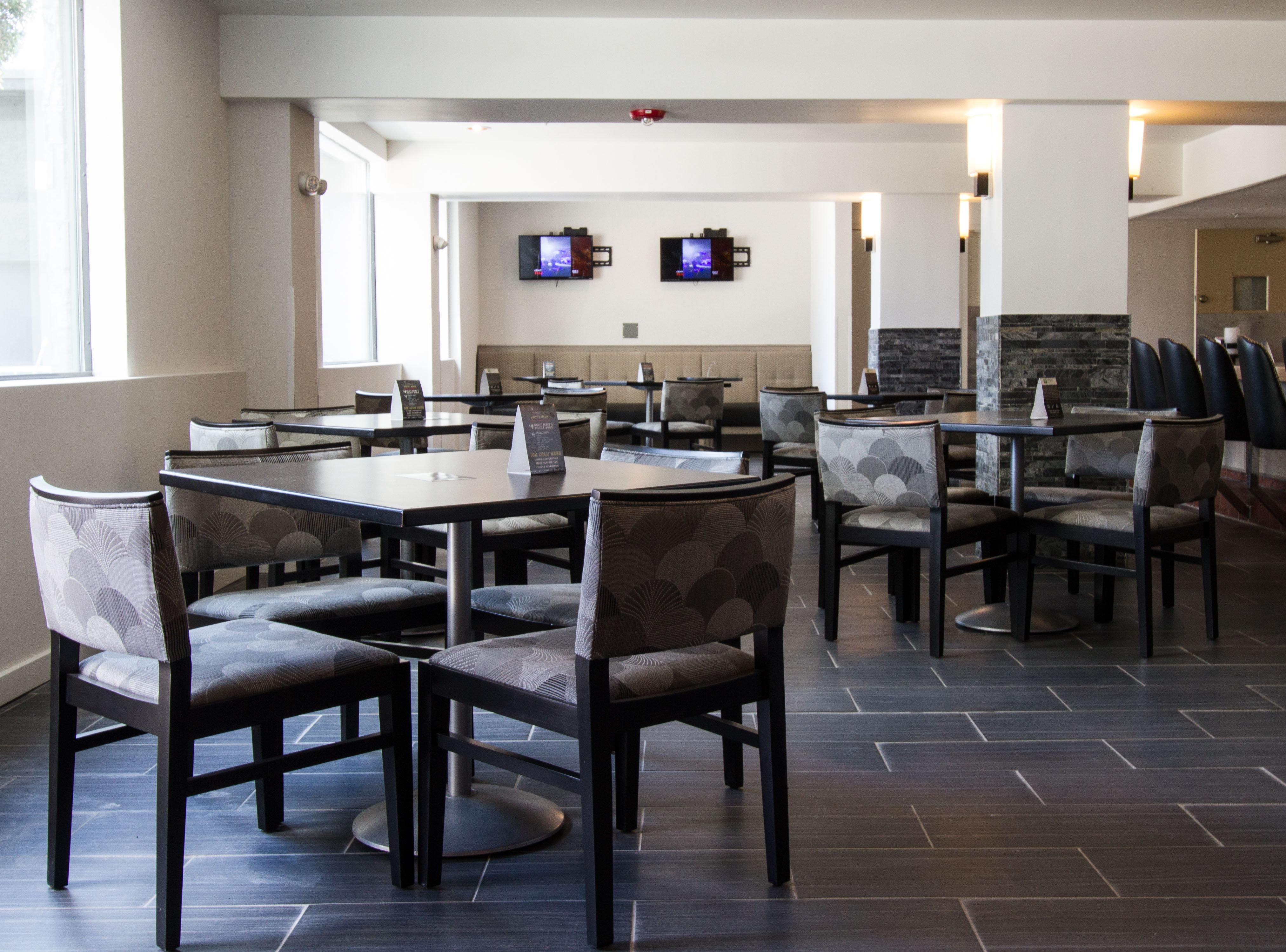 Holiday Inn Victorville By Ihg Exterior photo
